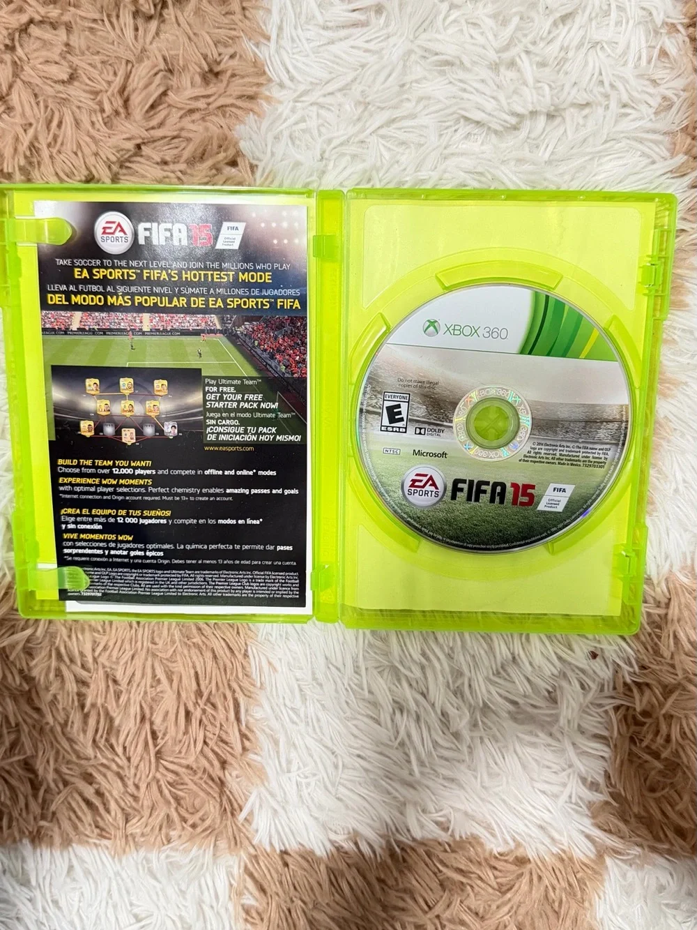 FIFA 15 (Green) - EA Sports. USED LIKE NEW